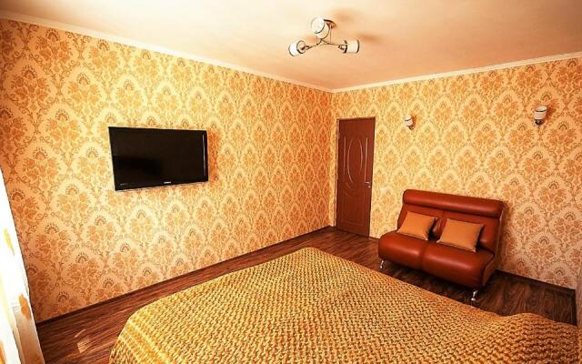 Cozy flat on Pushkin 33