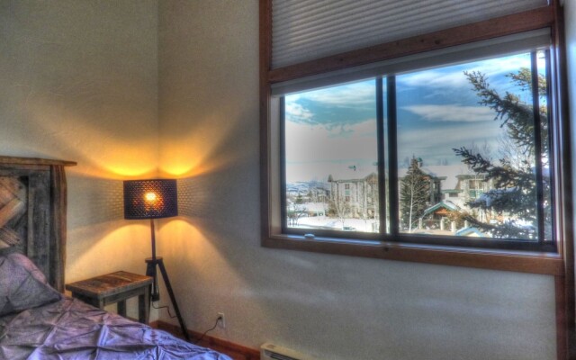 Lift Tickets Ski-in-out Mnt Side Wifi, Fireplace, Clubhousewinter Shuttle