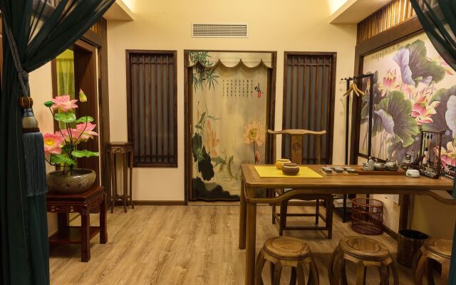 Hangzhou Lingyin No.53 Zen House