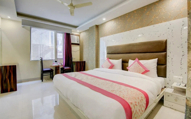 Hotel Dee Continental