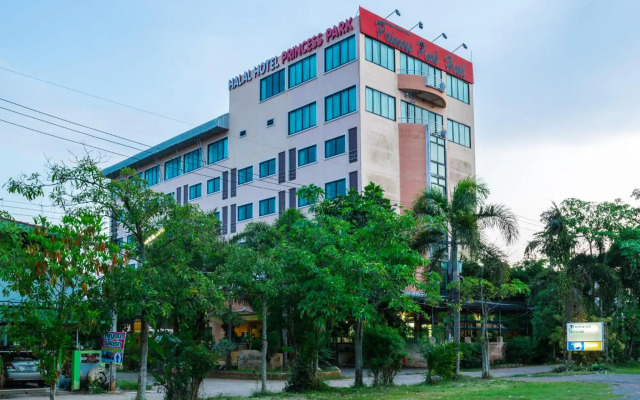 OYO 566 Princess Park Hotel