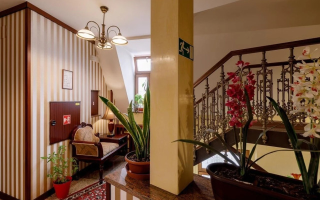 Hotel Alfred