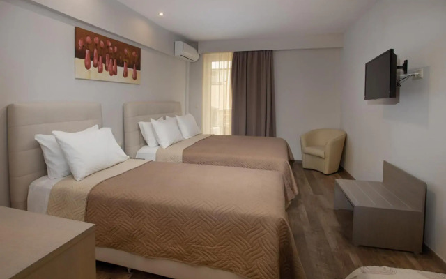 Irini Hotel