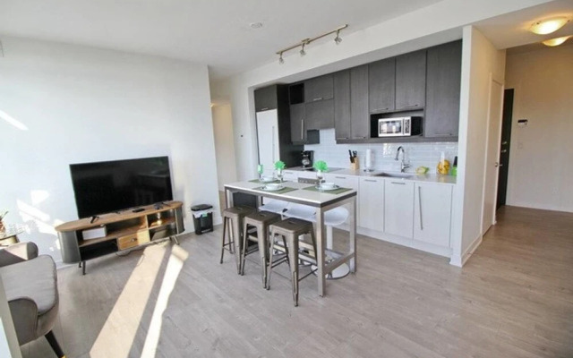 Executive 3Br in Entertainment District