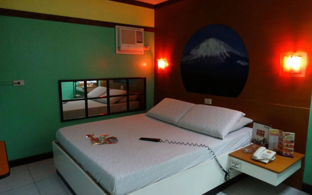 Hotel Sogo Quirino Motor Drive Inn