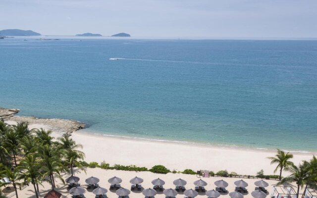 The St. Regis Sanya Yalong Bay Resort