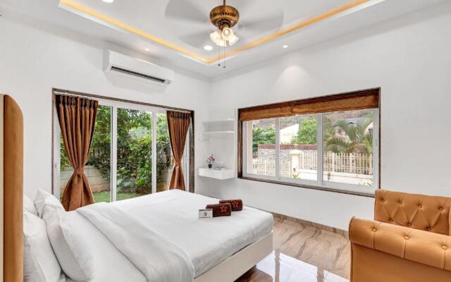 SaffronStays Juniper, Lonavala - Pet-friendly villa with pool, lawn, gym & games
