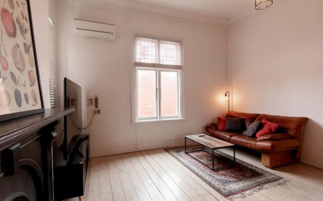 Stylish Studio Apartment in the Heart of Brunswick