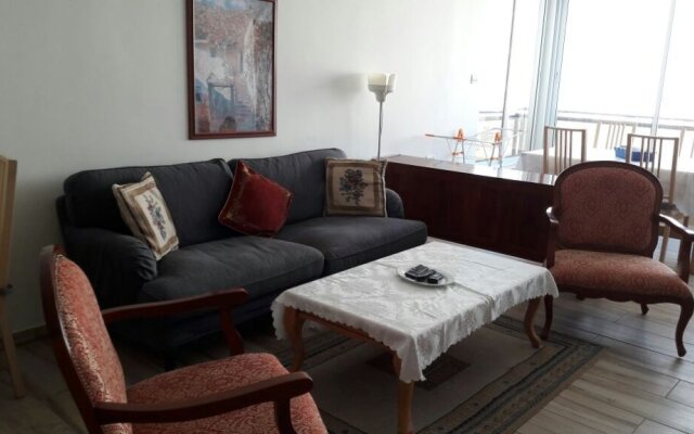 Yona Apartments