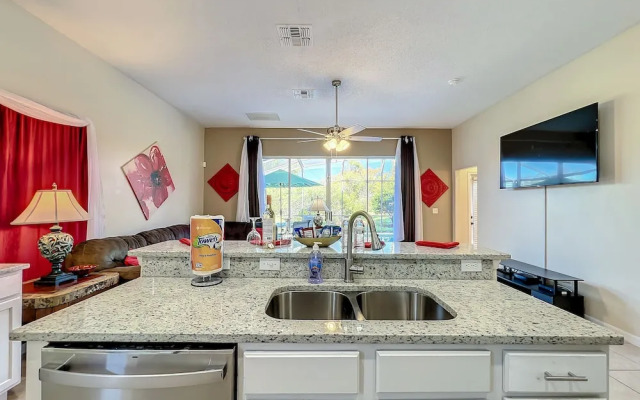 Scuttle Vacation Pool Home W Spa