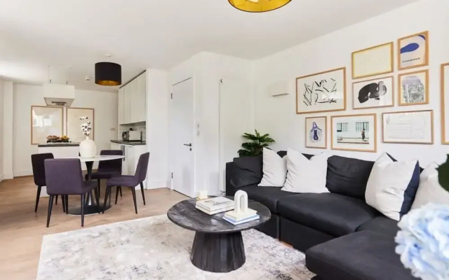 The Ravenscourt Park Escape - Bright 2bdr Flat