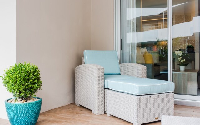 LUXURY 1-bdr -ROOFTOP POOL-GYM-PARK G310