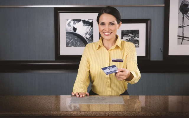 Hampton Inn Mission Valley [Ex Ramada Plaza]