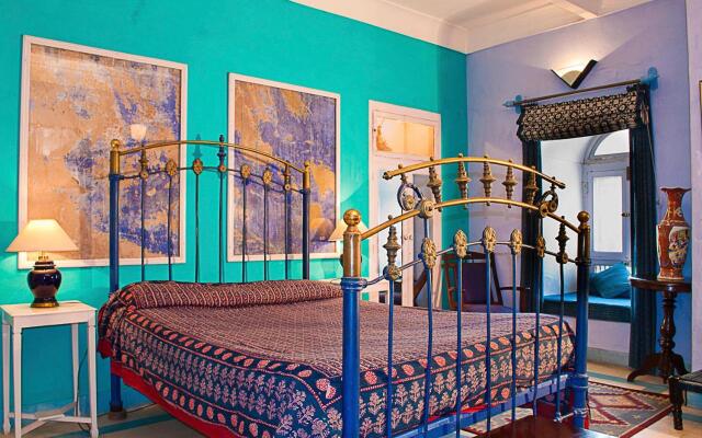 Neemrana Fort-Palace