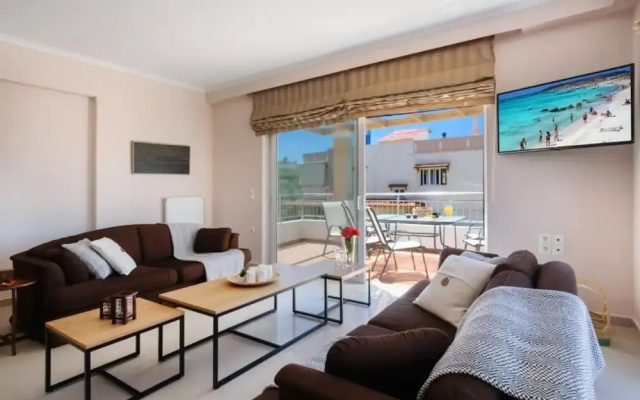 Stunning Comfortable Family House in Chania