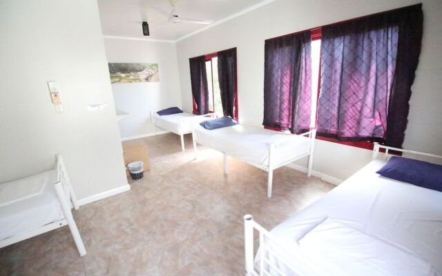 Asylum Cairns Hostel