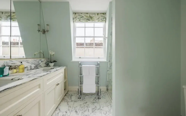 The Chelsea Abode - 4bdr Home With Terrace
