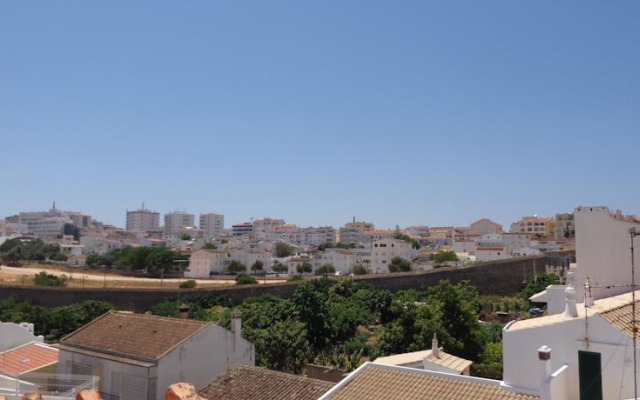 Muralha Holiday Apartments