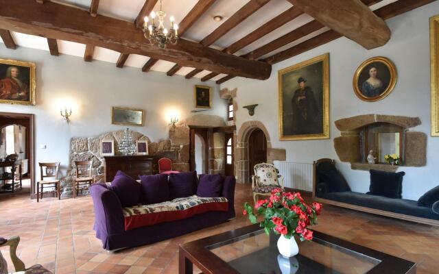 Heritage Mansion in Brittany with Terrace