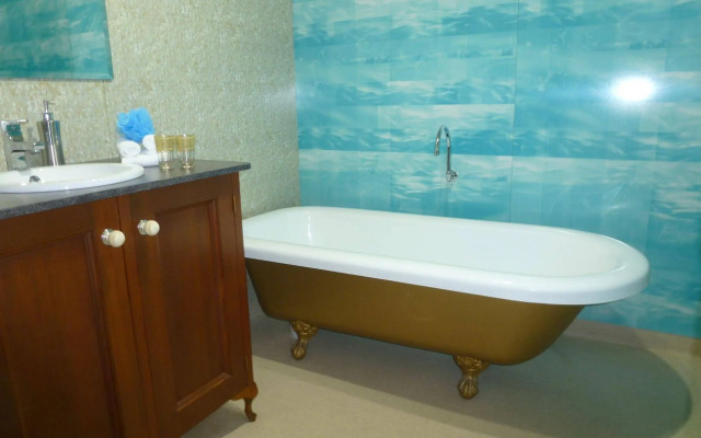 The Retreat at Froog-Moore Park