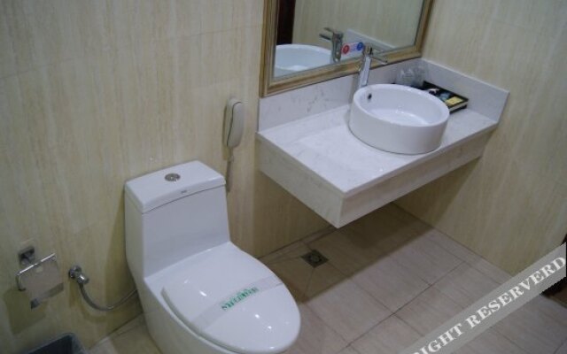 Oriental Holiday Hotel