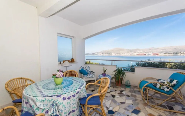 Duga - Beachfront & Seaview - A1