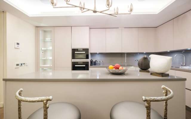 Luxury Home with 3 Bed 2 Bath in London