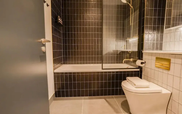 Marron Suite 2BR City Walks
