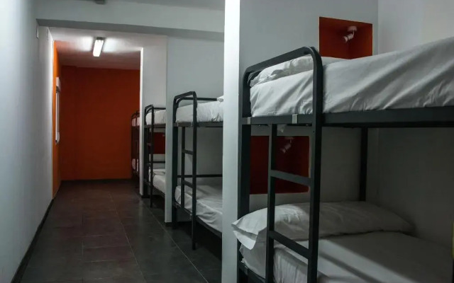 Olé Backpackers Hostel