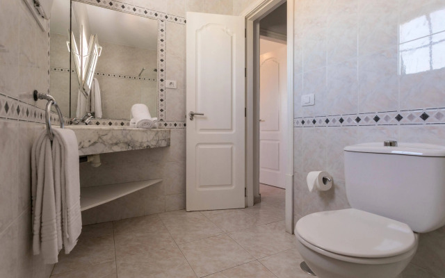 Apartamentos y Villas Galera Beach
