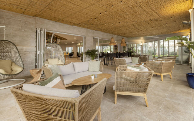 Universal Aparthotel Elisa