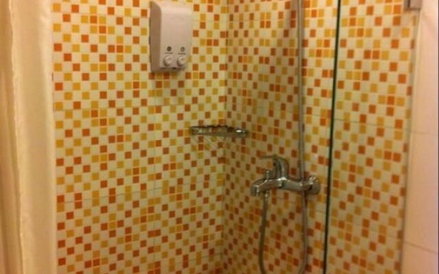 Home Inn (Xianyang Airport Weicheng District Dongfeng Road)