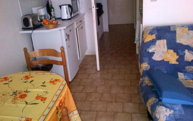 Appartement 4 personnes 5mn plage Piscine wifi parking