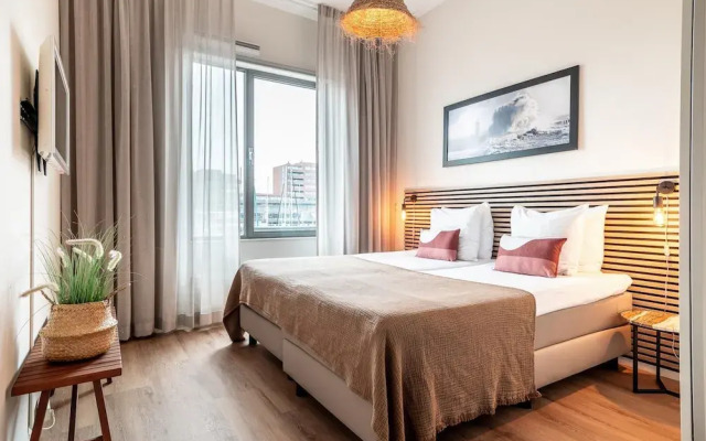 Beautiful Apartment With Harbour Views