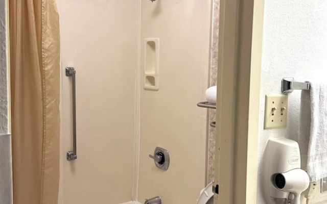 Executive Inn