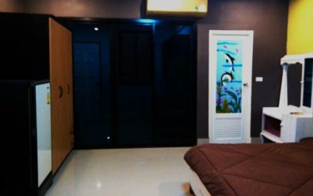 Four Rooms Guest House