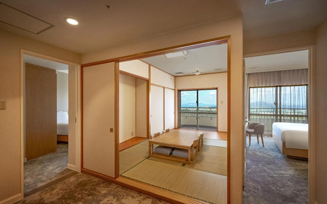 ANA Crowne Plaza Resort Okinawa Uruma Hills by IHG