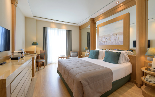 Курортный отель Las Arenas Balneario