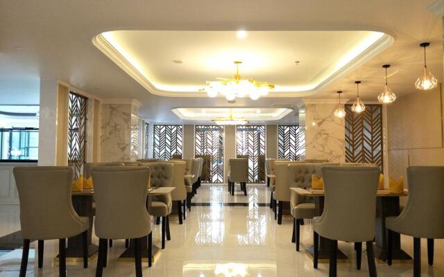 Grand Senyum Hotel