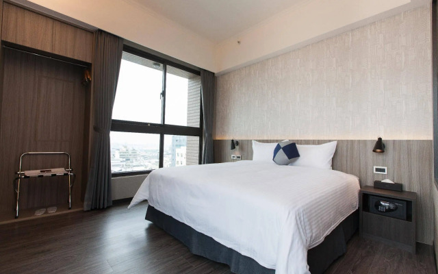 Holiday Inn Express Kaohsiung Love River by IHG