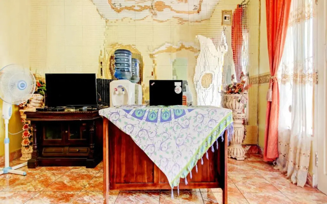 OYO 90307 Fj Alfaeyza Kost