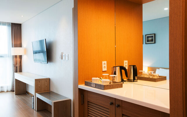 You Us Hotel