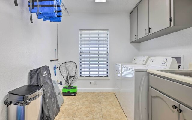 Riverfront Seguin Home w/ Dock: 3 Mi to Dtwn!