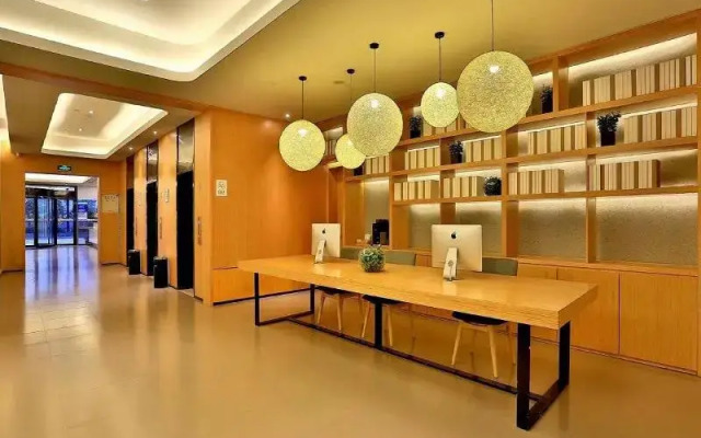 Ji Hotel (Hangzhou East Railway Station)