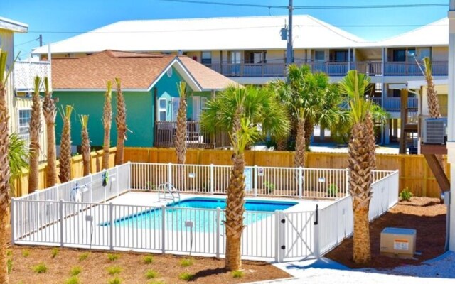 Lil Js Getaway at Romeo Beach #3