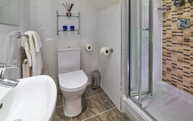 Mandolay Hotel Guildford