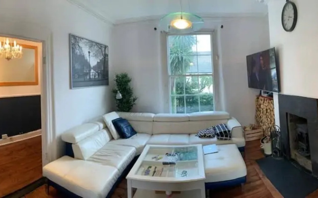 Spacious 3 Bedroom Family Home in North Strand