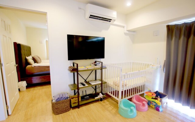 Seaside Condominium Mihama