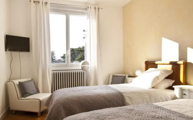 La Maison de Roussille