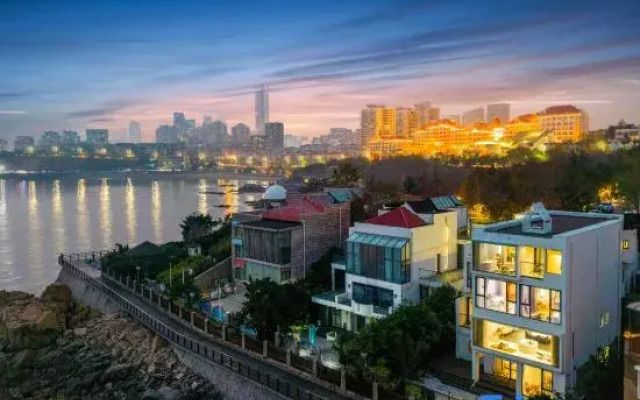 Nayuta Smart Sea-view Hostel (Qingdao Yinhai Dashijie)